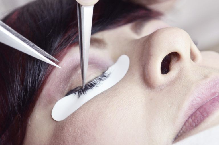 Intervienen aparatos falsos de medicina estética que producían quemaduras