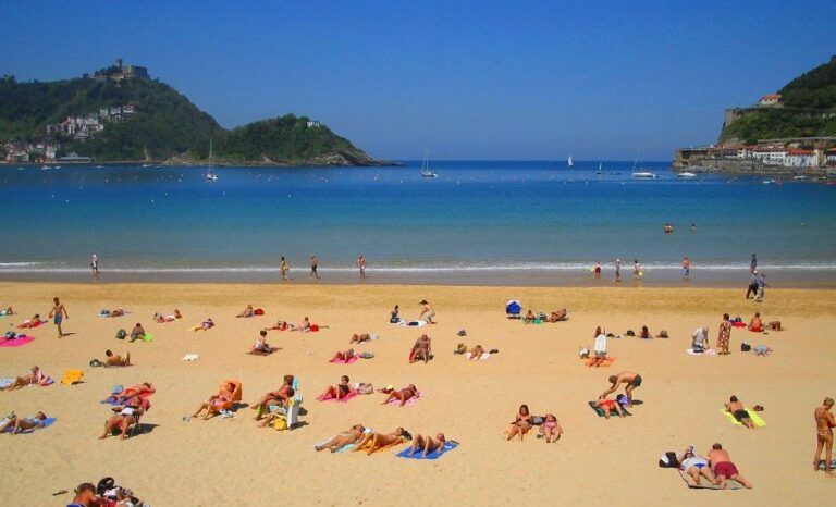 El 65% de los españoles ha cambiado sus planes para las vacaciones de verano por temor al coronavirus