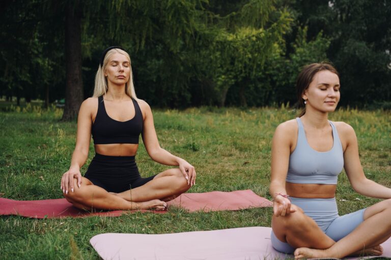 Estrés y hormonas: cómo afecta el ritmo de vida moderno a la salud femenina